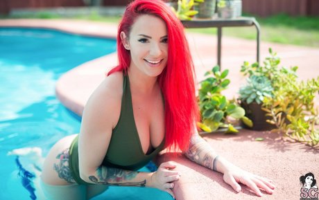 Torie Suicide star art photos
