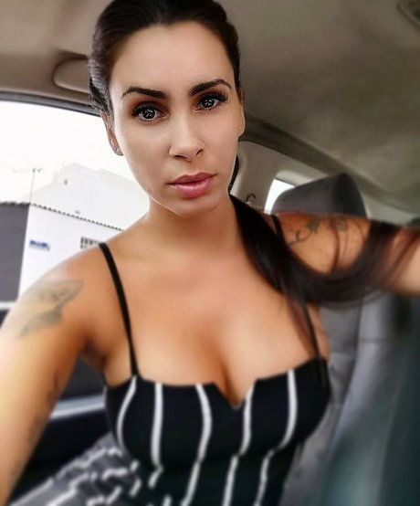 Laura Ghon profile image