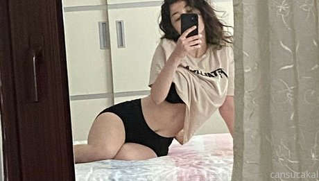 Cansu Cakal free model galleries