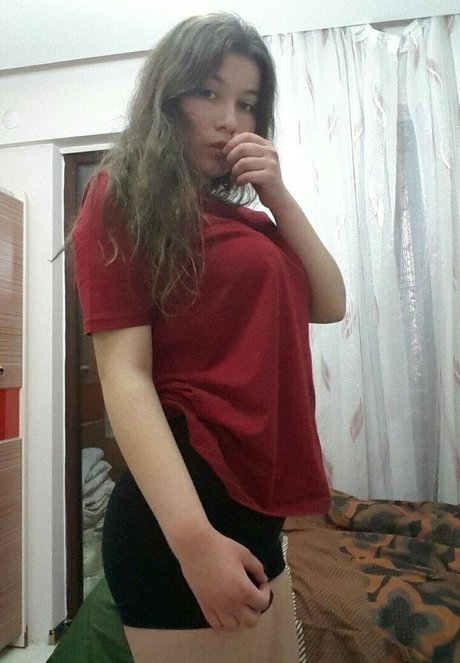 Cansu Cakal erotic actress picture