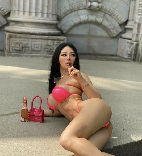 Trophyslut model pornographic galleries