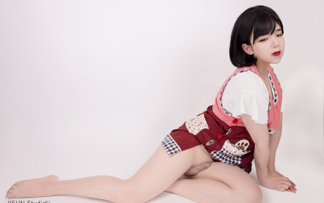 CD Jieun model beautiful archive
