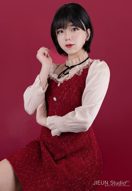CD Jieun model pornographic gallery