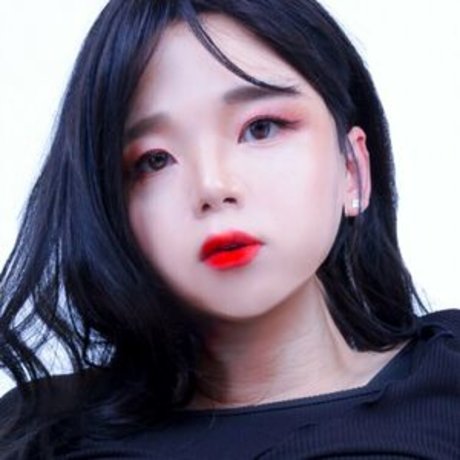CD Jieun pornographic actress photos