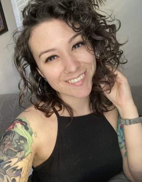 LadyDevann top model pictures