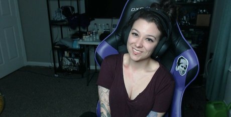 LadyDevann model art archive