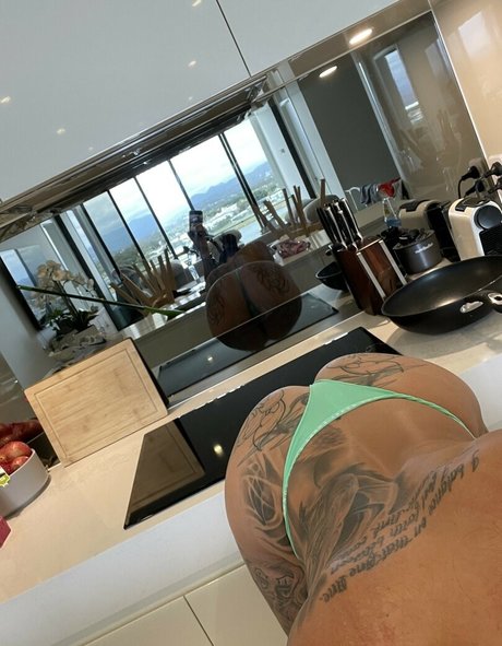 Hayley Vernon nude pornstar pics