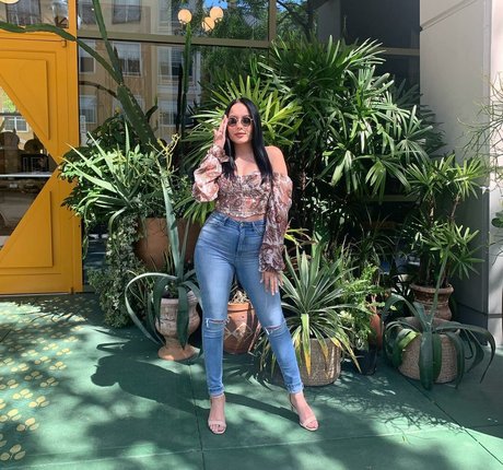 Alejandramariaxo hot model galleries