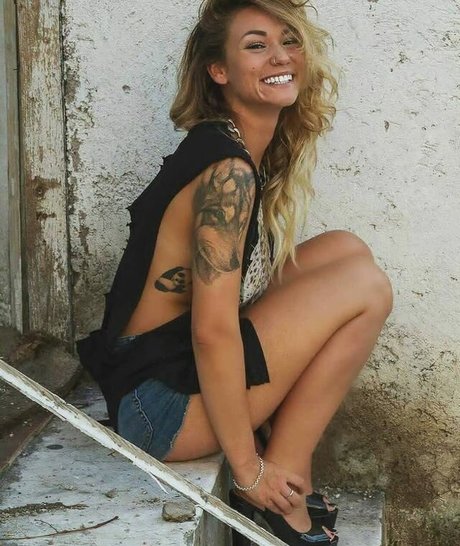 Antonell Spina erotic actress picture