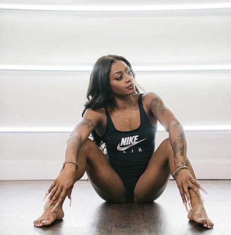 Sha Carri Richardson pornstar erotic galleries