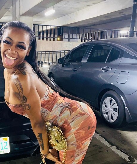 Sha Carri Richardson sexy star pics