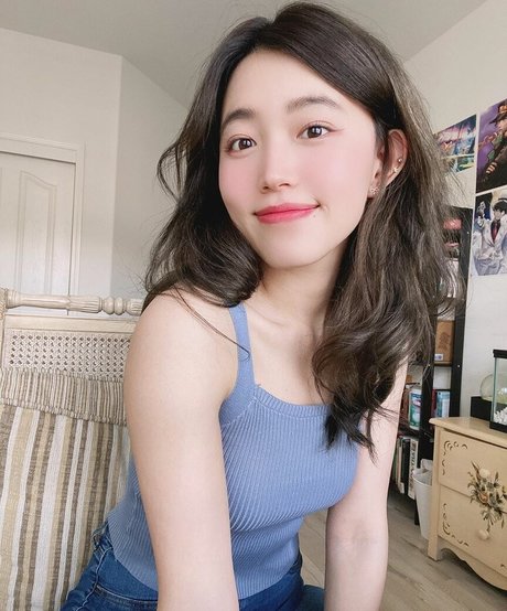 Yoojin sex model pic