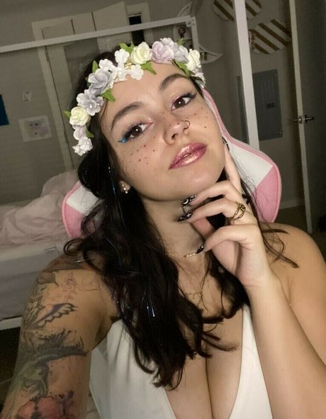 XOXO Mercyy perfect pornstar image