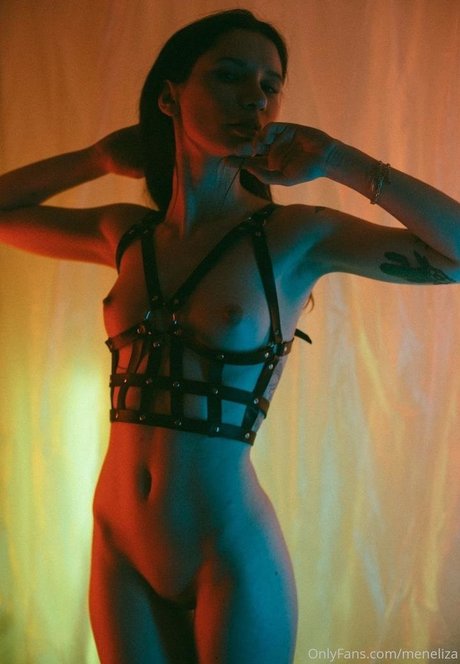 meneliza model high quality img