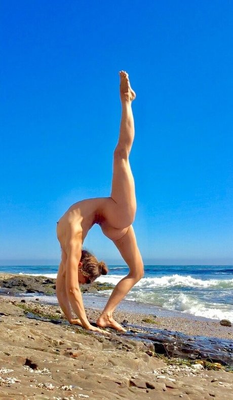 Liz Crosby pornstar sex photo
