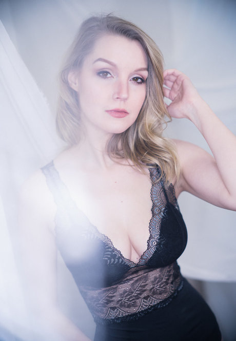 Liechee pornstar erotic img