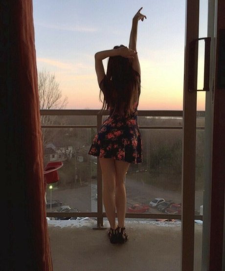 Shoe0nhead star top galleries