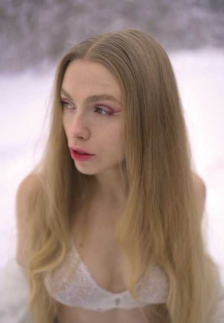 sirililia nude star gallery
