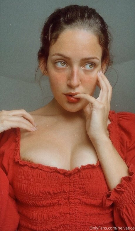 Oriana Leal star sexy picture