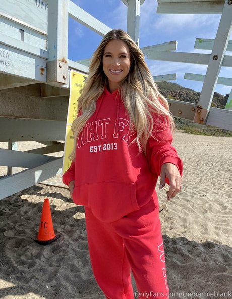Kelly Kelly star nude image