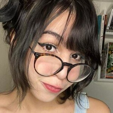 Mikibunnygirl sex model images