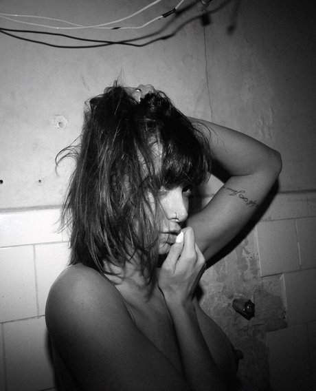 Emmanuelle Guimaraes nice star images