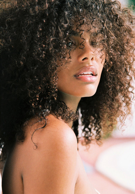 Tina Kunakey model nude pic