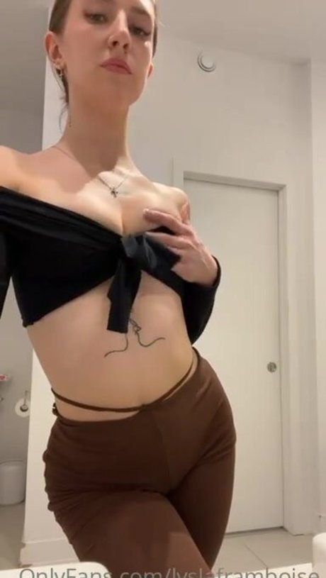 sexy mom onlyfans beautiful archive