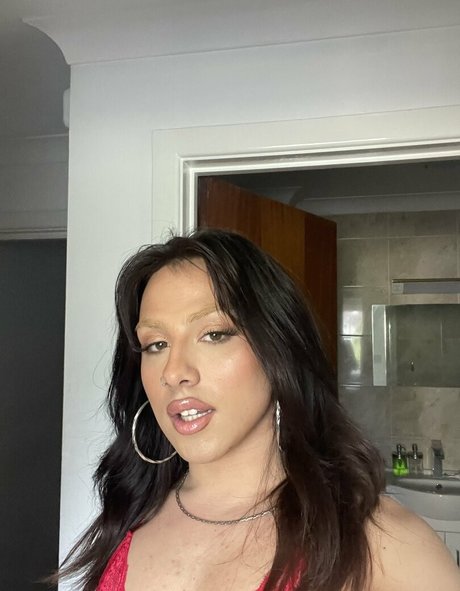 msginaxxo adult model image
