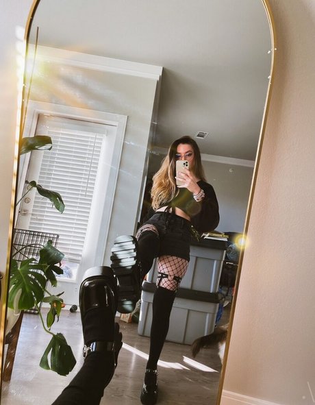 Brialeigh model pretty galleries