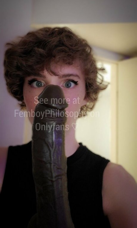 FembyAvery pornstar nude pictures