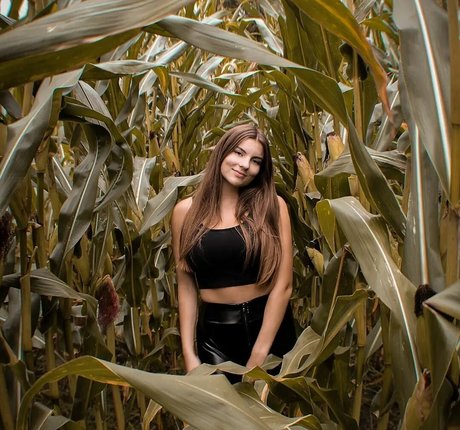 Jasmin Lutke pornstar erotic gallery