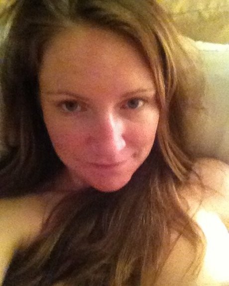 Lauren Kitchen star nudes pic