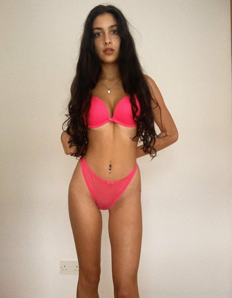 Ariakhan00 nudes pornstar pictures
