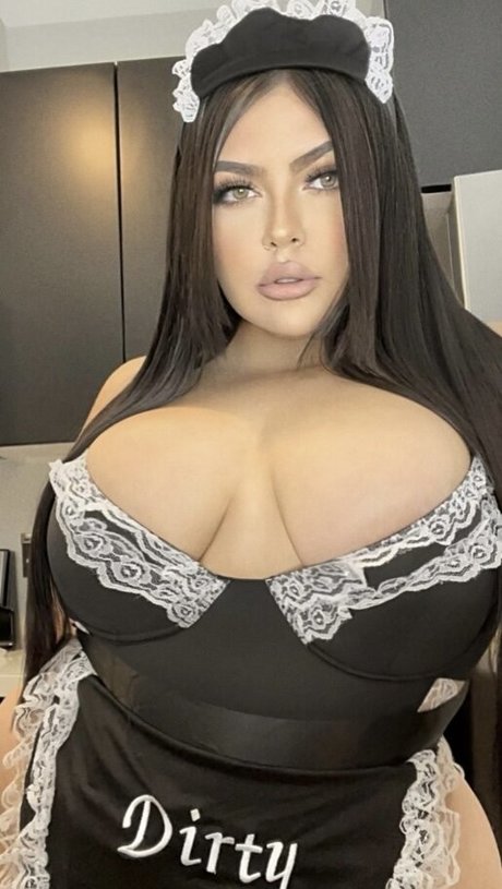 Kate Strada model art img