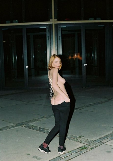 omethingaboutolive naked star archive