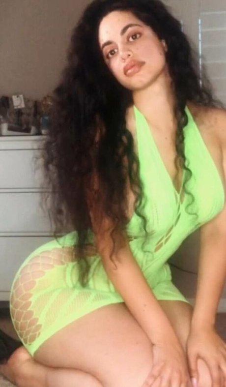 Razan Shihadeh star sexy gallery