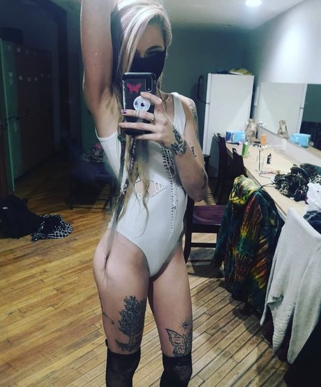 Bambiicandy nude actress photo