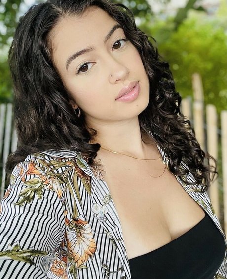 b bucksss hot star photos