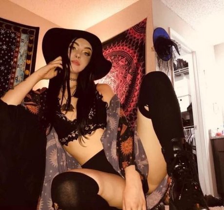 fay fayyy beautiful pornstar image