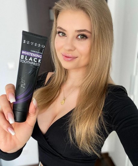 Weronika Zubowicz best pornstar image