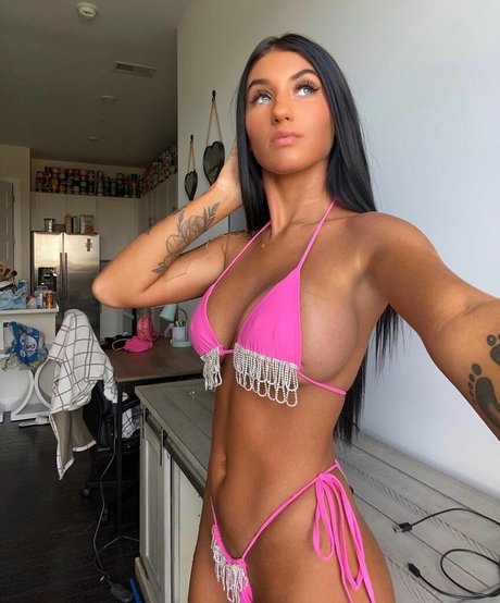 Kylee Deweese sexy actress pic