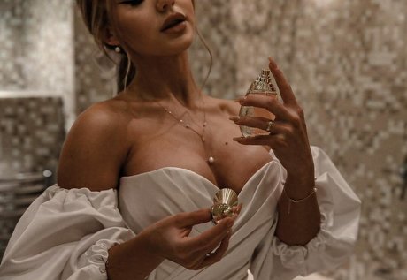 Anya Hryshchenko profile image