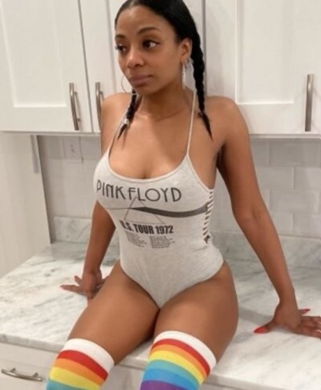 QuietMoney 68 pornstar sex photos