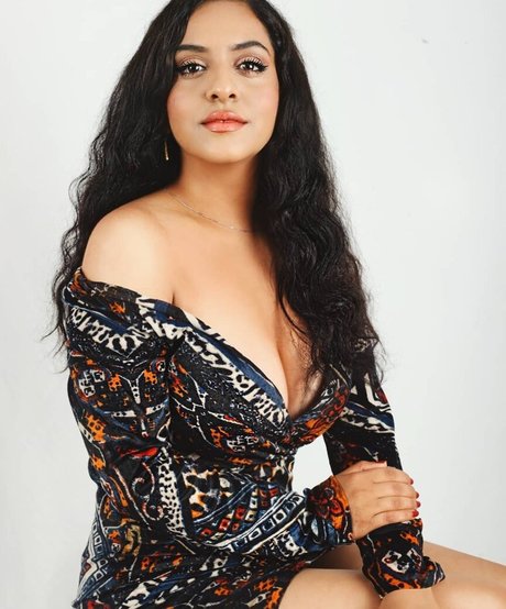 Olfa Fouzai model pretty images