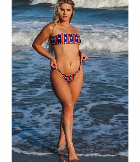 Savanah Mae Thompson high quality model picture
