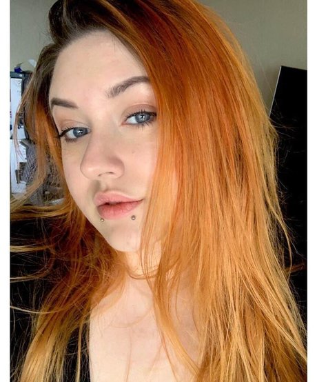 eileenexy free pornstar image