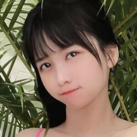 Kieutrinhminn star naked pictures