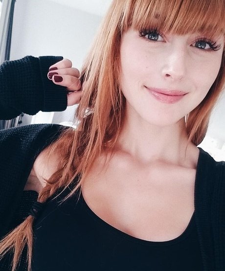 elie dr naked actress galleries