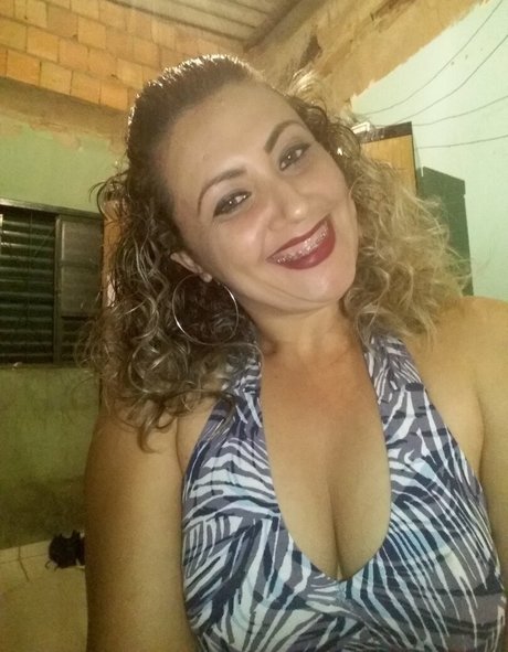 Garimpo high quality model gallery
